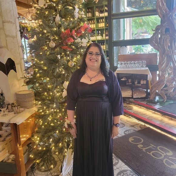 Meet your Posher, Diana - Picture 4 of 5